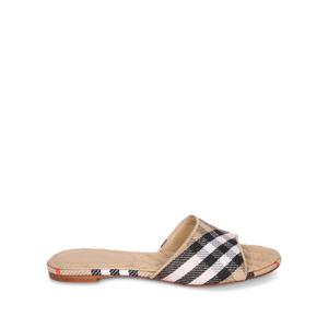 Burberry Flat slip on 샌들  Canvas fabric with iconic house 체크 pattern  레더 trims  8119528B9368 TP570676357