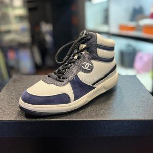 샤넬 CC 로고 하이탑 스니커즈 화이트 블루 G38806