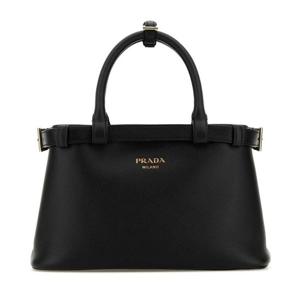 26 SS 프라다 로고 프린트 핸드백 블랙 1BA4182CYS