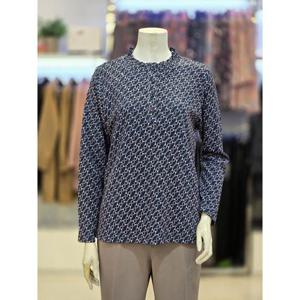 세리아 세이브존07 프릴넥 패턴 티셔츠 253513