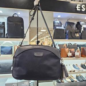 에스콰이아 HC12 여성 경량 원단 크로스백 EOFSHB891