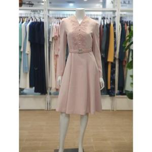 미니멈 세이브존07 플레어 레이스 원피스 MWCAWO8120