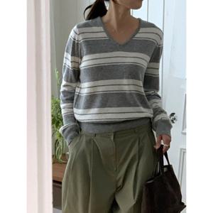 [헤레이스]멜로우 브이넥 니트_YMSH26SS035