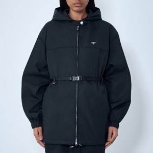 26 SS 프라다 벨트 웨이스트 로고 패치 리나일론 아노락 자켓 블랙 292348 1WQ8 F0002