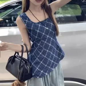 비욘드라이프 백오픈 블루 체크 민소매 블라우스 1002621