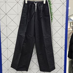 [에꼴리에]에꼴리에 주니어 레이스 트랙 쿨 나일론 바지 26B0284