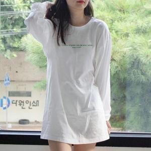 [험블] 심플 레터링 17수 라운드넥 긴팔 티셔츠 화이트