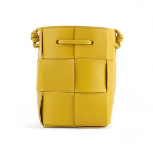 (명품) 보테가베네타 680217 미니 카세트 버킷 크