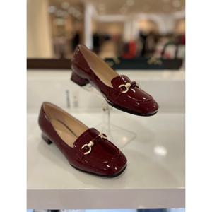 [에스콰이아(여성화)]여성 3cm 금장 장식 플랫 단화-EQDFHP506WI