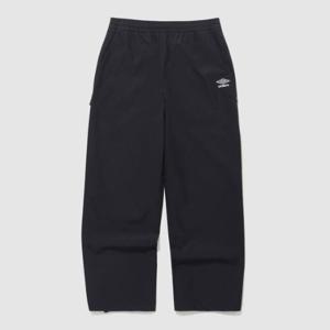 M 엄브로바지 LQC UQ121SPT11-BLK 브로텍트 사이드 지퍼 스트레이트 팬츠 BLACK
