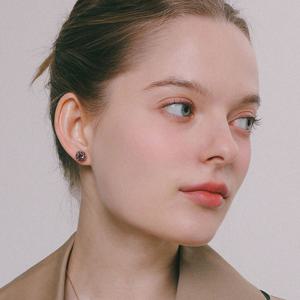 제이로렌 로즈골드 꼬냑 큐빅 귀걸이 M04020