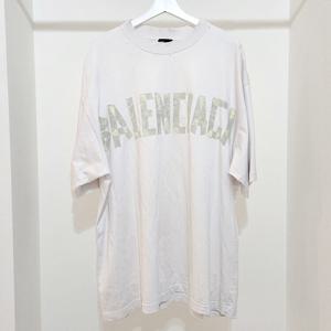 (명품) 발렌시아가 테이프 타입 로고 반팔 L70569