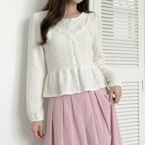 [올리비에스클로젯] 내추럴 셔링 레이어드 프릴 블라우스_O2602BL016A