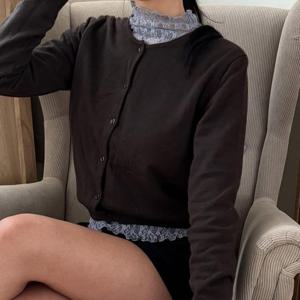 나야홍 / 아이우먼 자수짜임물결넥티셔츠 YPX107M601 빅사이즈