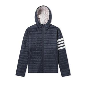 톰브라운 사선 후드 경량 패딩 네이비 남성 MJD022X 05411 415