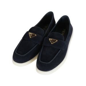 24SS 프라다 삼각로고 스웨이드 레더 로퍼 1D222N 103 F0008