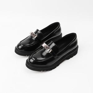 [신난다슈]여성 로퍼 단화 3cm 로우 워커 플랫 구두 슬립온 발편한 통굽 AG249002 블랙