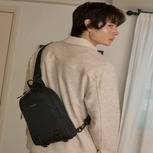 [질스튜어트핸드백] 블랙 US 코듀라 캐주얼 슬링백 JUBA5E452 BK