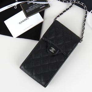 샤넬 클래식 크로스 체인 폰 홀더 캐비어 은장 블랙 AP2164