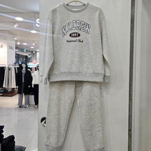 SFIT에스핏 HC29 크루넥 조거세트(MOT) SJZ710MKTR02