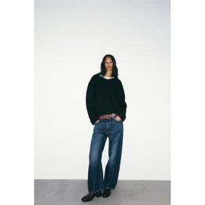 자라 ZARA 브이넥 플레인 니트 스웨터 - 블랙 5755155800 324093