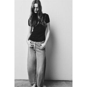 자라 ZARA 언밸런스 하이넥 티셔츠 - 블랙 5578001800 325952