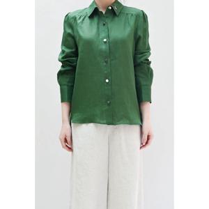 [비꼴리끄(여성)]린넨 뒷트임 카라 자수 블라우스 B232WB2140