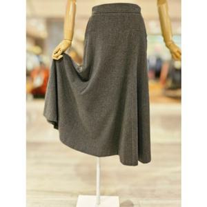 [코데즈컴바인] 뒷뒷밴드 절개 플레어스커트 (CJD-SK502WA)