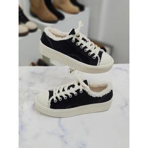 한슈 세이브존09 퍼안감 여성스니커즈 통굽 운동화 3cm HS58643vk