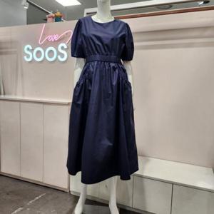 수스 HC04 뒤트임 포인트 밴딩 원피스 S242NOP5Z6