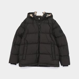 버버리 패치로고 디태처블 후드 패딩 남성 자켓 8112660