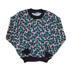 [르니앤맥코이(여성)]오버핏 배색 포인트 반목 블라우스(MN05BL101HJY)