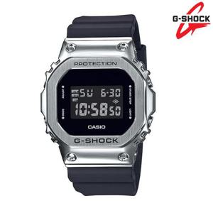 [지샥]5600 메탈 스퀘어 캐쥬얼 시계 업그레이드 버전 GM-5600U-1DR