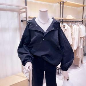 [시에로]SI3JPF253_후드 배색 루즈핏 아노락 점퍼