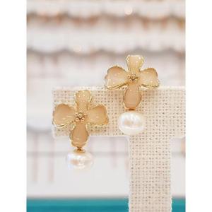 볼라레 세이브존01 꽃다발 담수진주 드롭 귀걸이 spe732