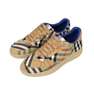 [로로모다] 버버리 체크 로우탑 남성 스니커즈 / 8095276