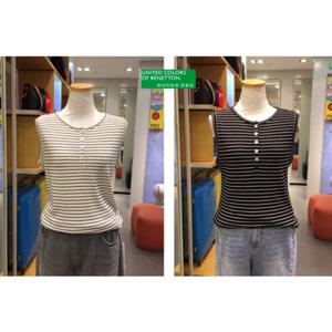 베네통 (BATS94541) 2COL 버튼 스트라이프 슬리브리스 티셔츠