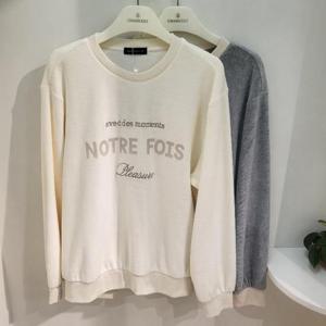 체이스컬트 HC03 여성 벨로아 그래픽 맨투맨 EFRG5173C0