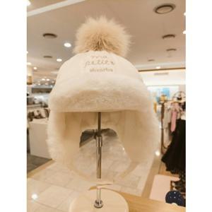 [압소바] (IV) 25FW 아티 방울 귀달이 모자 (A2731507)