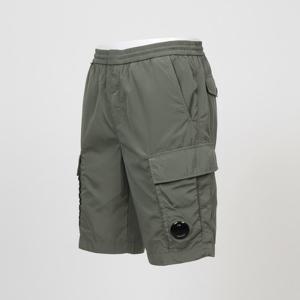 CP COMPANY CHROME-R CARGO SHORTS (16CMBE179A 005904G 627) (크롬-R 카고 쇼츠)