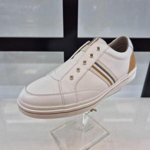 엘칸토 HC11 소가죽 남성 스니커즈 D6P0U5W1339