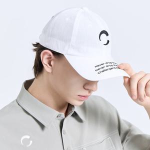 남성 로고 레터링 포인트 벨크로 볼캡 화이트