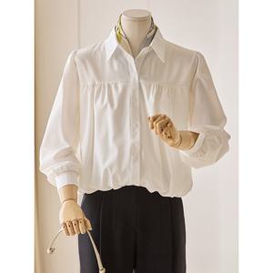 [커스텀에이블]셔링 포인트 여리핏 블라우스_T2602BL013A