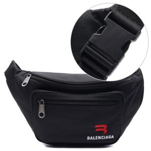 [발렌시아가] 22FW 남성 EXPLORER 로고 자수 벨트백 (701749_210BW_1000_22F)