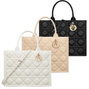 디올 북토트 미디엄 백 송아지 가죽 블렉/베이지/라떼