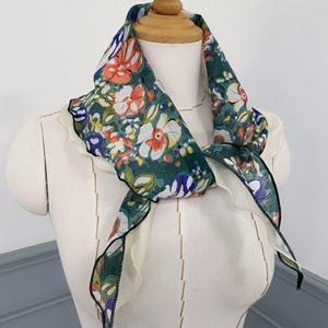 [애슬릿] 여성 봄가을 꽃 사각 미니 쁘띠 목 스카프
