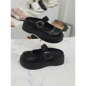 [한슈]통굽 버클 여성 뮬 블로퍼 단화 5.5cm HS585251vg (331054