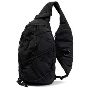 CP컴퍼니 18CMAC114A 005269G 999 렌즈 와펜 블랙 크로스백