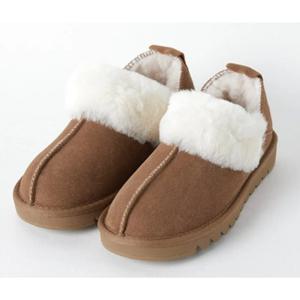 베어파우 WINNIE SHORT 양털 슬립온 0826002