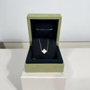 반클리프 앤 아펠 스위트 알함브라 팔찌 VCARA68800